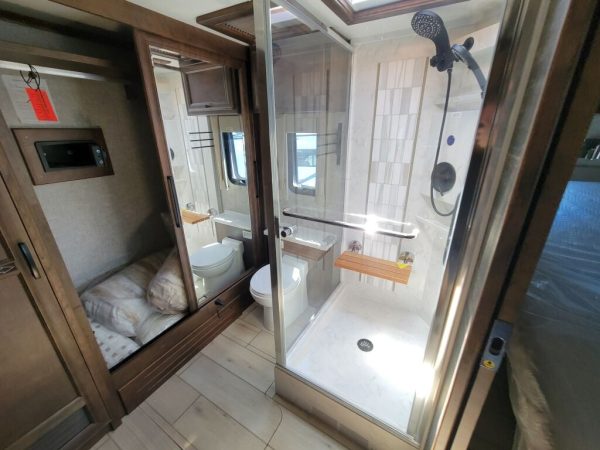 2025 Tiffin Motorhomes Allegro Bus 35CP - Image 13