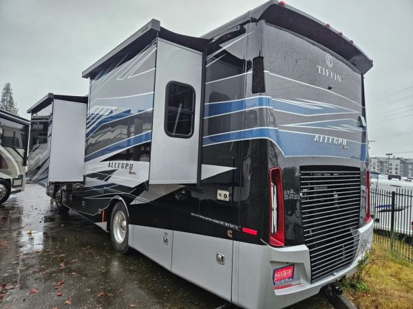 2025 Tiffin Motorhomes Allegro Red 33AA - Image 3