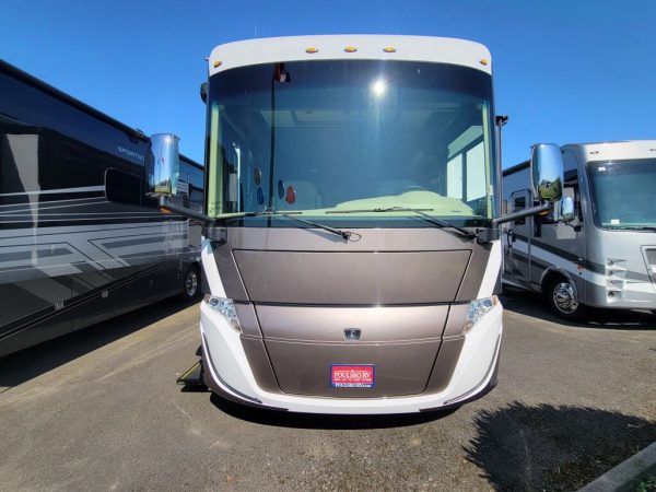 2025 Tiffin Motorhomes Byway 33FL - Image 2