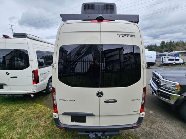 2025 Tiffin Motorhomes GH1 Base - Image 5