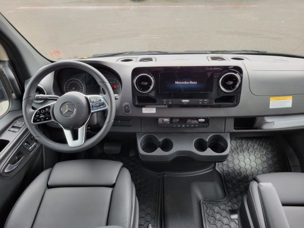 2025 Tiffin Motorhomes GH1 Base - Image 7