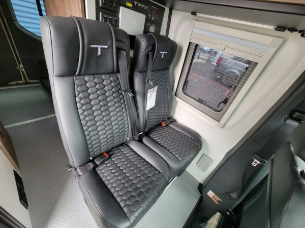 2025 Tiffin Motorhomes GH1 Base - Image 9