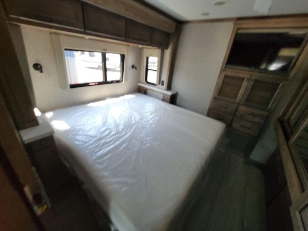 2025 Tiffin Motorhomes Open Road Allegro 32SA - Image 11