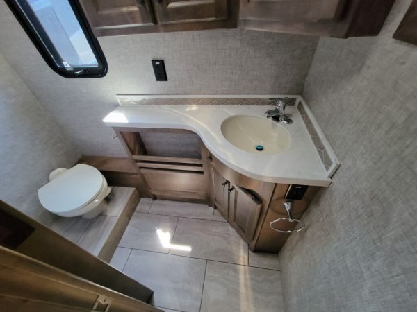 2025 Tiffin Motorhomes Open Road Allegro 32SA - Image 14