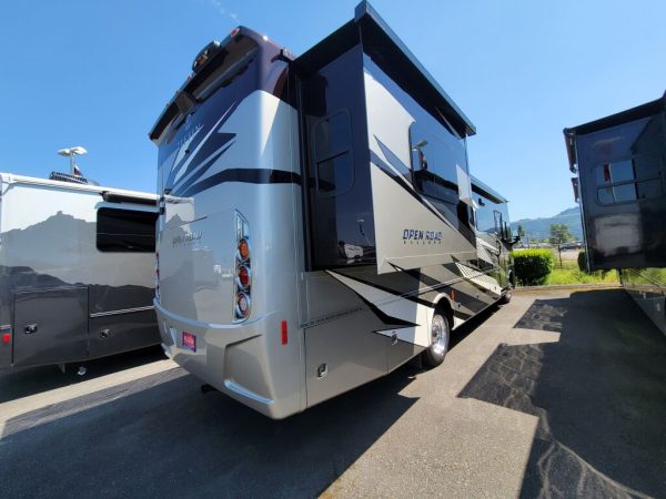 2025 Tiffin Motorhomes Open Road Allegro 32SA - Image 4