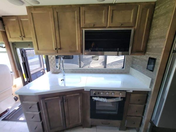 2025 Tiffin Motorhomes Open Road Allegro 32SA - Image 9