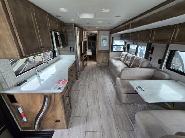 2025 Tiffin Motorhomes Open Road Allegro 32SA - Image 9