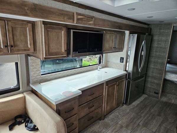 2025 Tiffin Motorhomes Open Road Allegro 34PA - Image 12