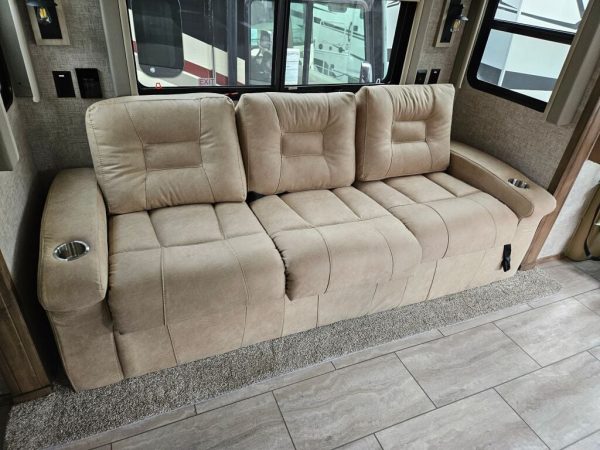 2025 Tiffin Motorhomes Open Road Allegro 34PA - Image 14