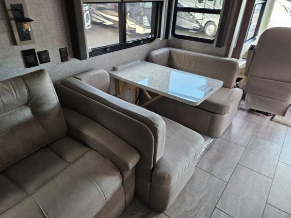 2025 Tiffin Motorhomes Open Road Allegro 36LA - Image 11
