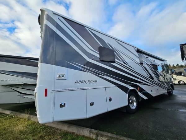 2025 Tiffin Motorhomes Open Road Allegro 36LA - Image 4