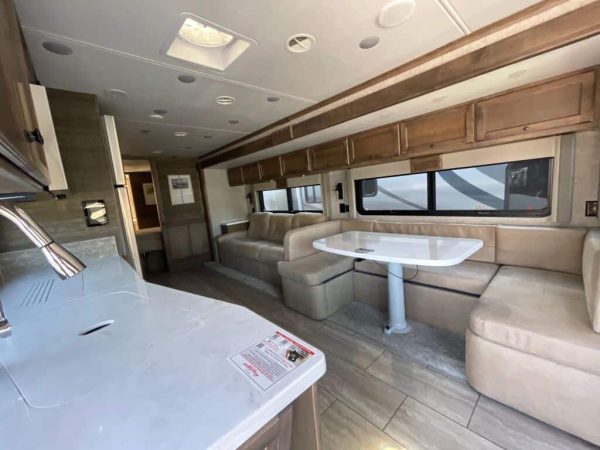 2025 Tiffin Motorhomes Open Road Allegro 36LA - Image 5