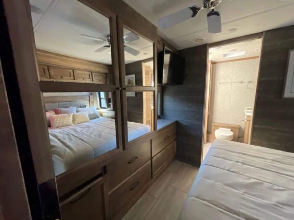 2025 Tiffin Motorhomes Open Road Allegro 36LA - Image 10