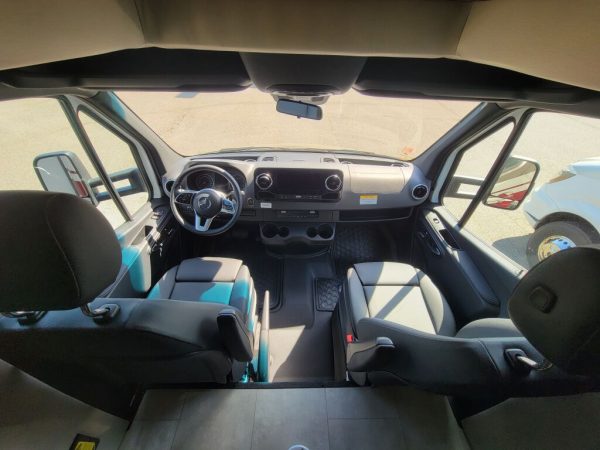 2025 Tiffin Motorhomes Wayfarer 25LW - Image 7