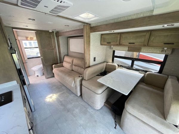 2025 Tiffin Motorhomes Wayfarer 25RW - Image 19