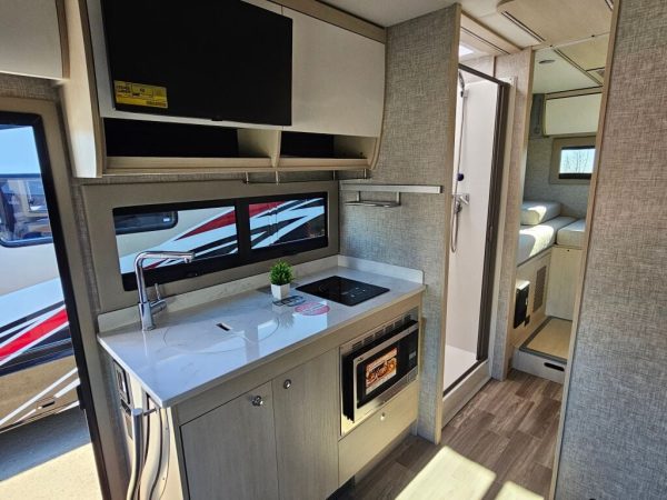 2025 Tiffin Motorhomes Wayfarer 25XLW - Image 12