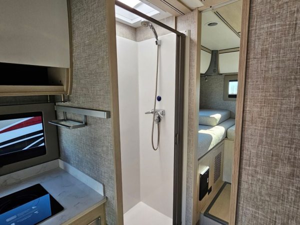 2025 Tiffin Motorhomes Wayfarer 25XLW - Image 13