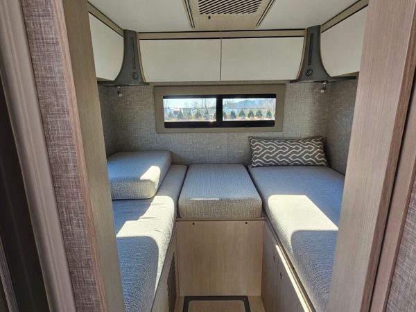 2025 Tiffin Motorhomes Wayfarer 25XLW - Image 14