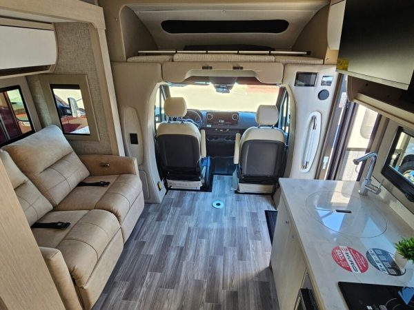 2025 Tiffin Motorhomes Wayfarer 25XLW - Image 19