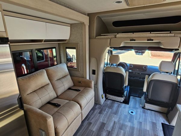 2025 Tiffin Motorhomes Wayfarer 25XLW - Image 20