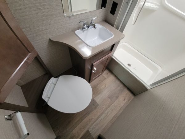 2025 Winnebago Minnie Winnie 22M - Image 16