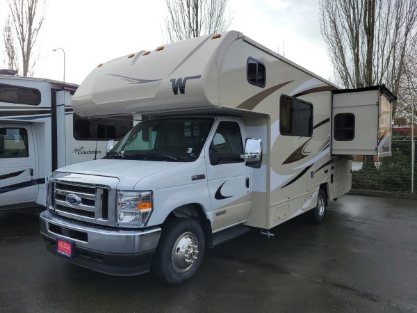 2025 Winnebago Minnie Winnie 22M - Image 18