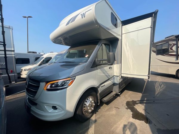 2025 Winnebago Porto 24P - Image 14
