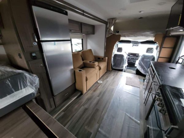 2025 Winnebago Porto 24P - Image 15