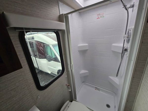 2025 Winnebago View 24D - Image 9