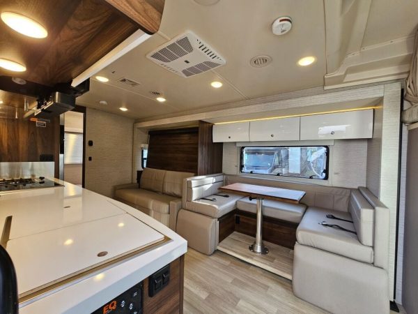 2025 Winnebago View 24D - Image 6