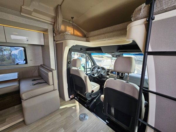 2025 Winnebago View 24D - Image 7