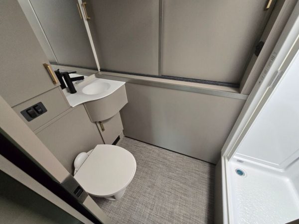 2025 Winnebago View 24T - Image 9