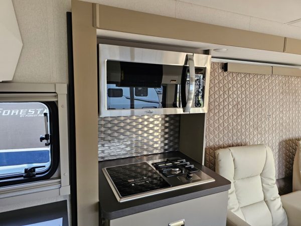 2025 Winnebago View 24T - Image 22