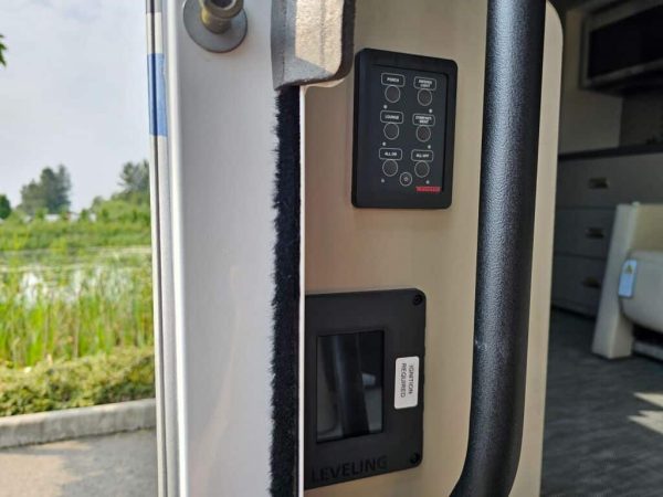 2025 Winnebago View 24T - Image 33