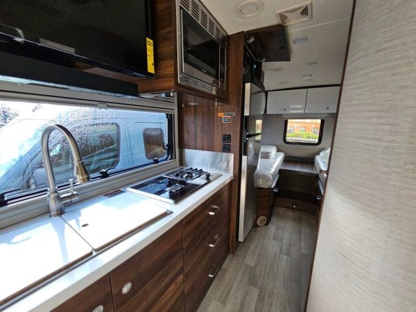 2025 Winnebago View 24V - Image 16