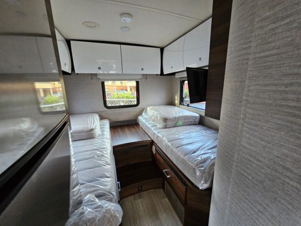 2025 Winnebago View 24V - Image 19