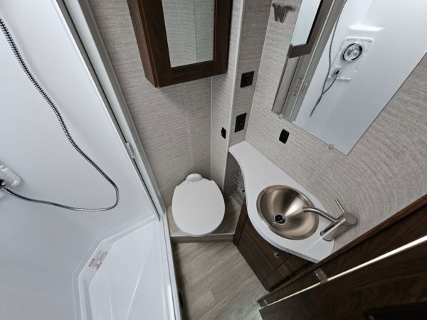 2025 Winnebago View 24V - Image 28