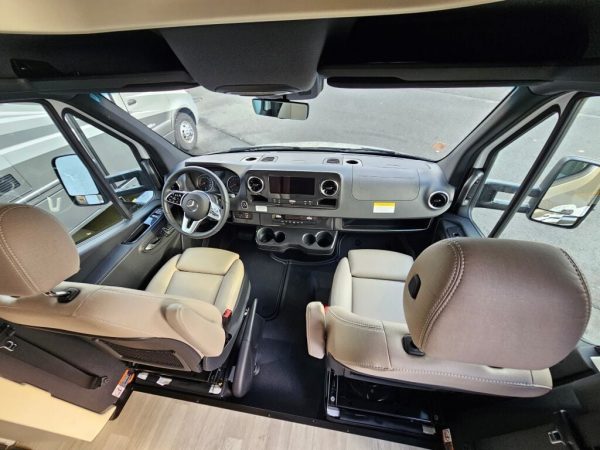 2025 Winnebago View 24V - Image 10