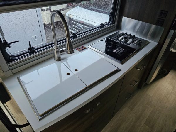 2025 Winnebago View 24V - Image 12