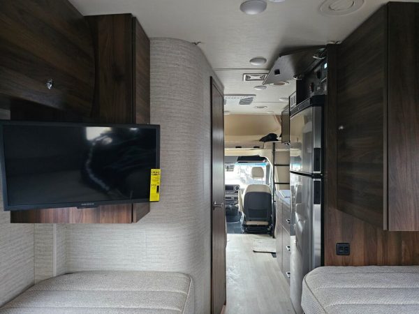 2025 Winnebago View 24V - Image 16