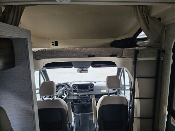 2025 Winnebago View 24V - Image 8