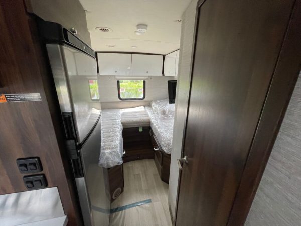 2025 Winnebago View 24V - Image 11