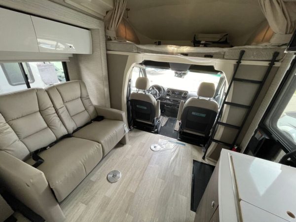 2025 Winnebago View 24V - Image 18