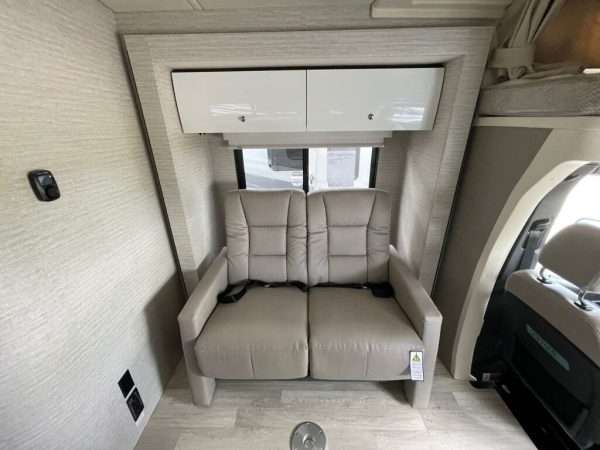 2025 Winnebago View 24V - Image 6