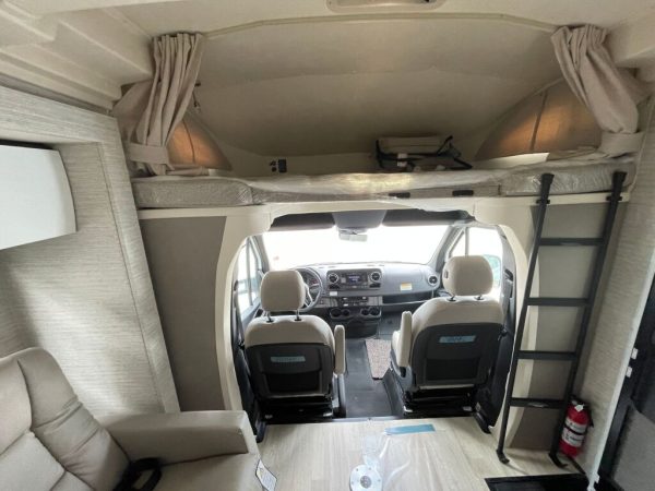 2025 Winnebago View 24V - Image 7
