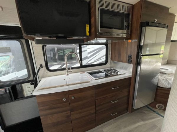 2025 Winnebago View 24V - Image 10