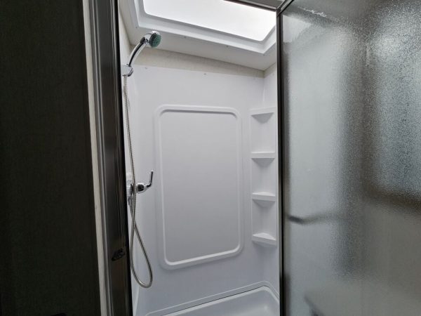 2025 Winnebago Vista 29N - Image 18