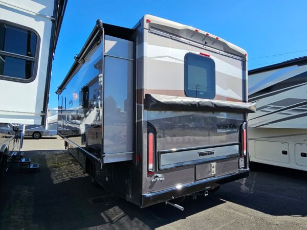 2025 Winnebago Vista 29N - Image 3