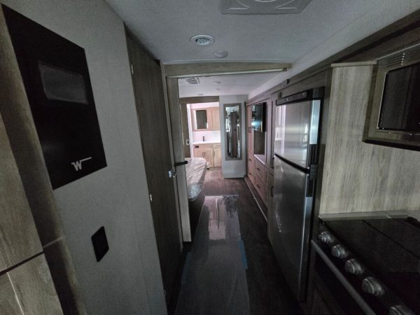 2025 Winnebago Vista 33K - Image 11
