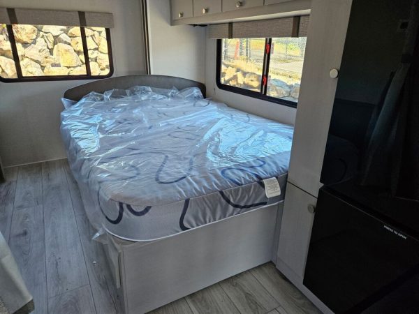 2026 Coachmen Freelander 23FS - Image 11